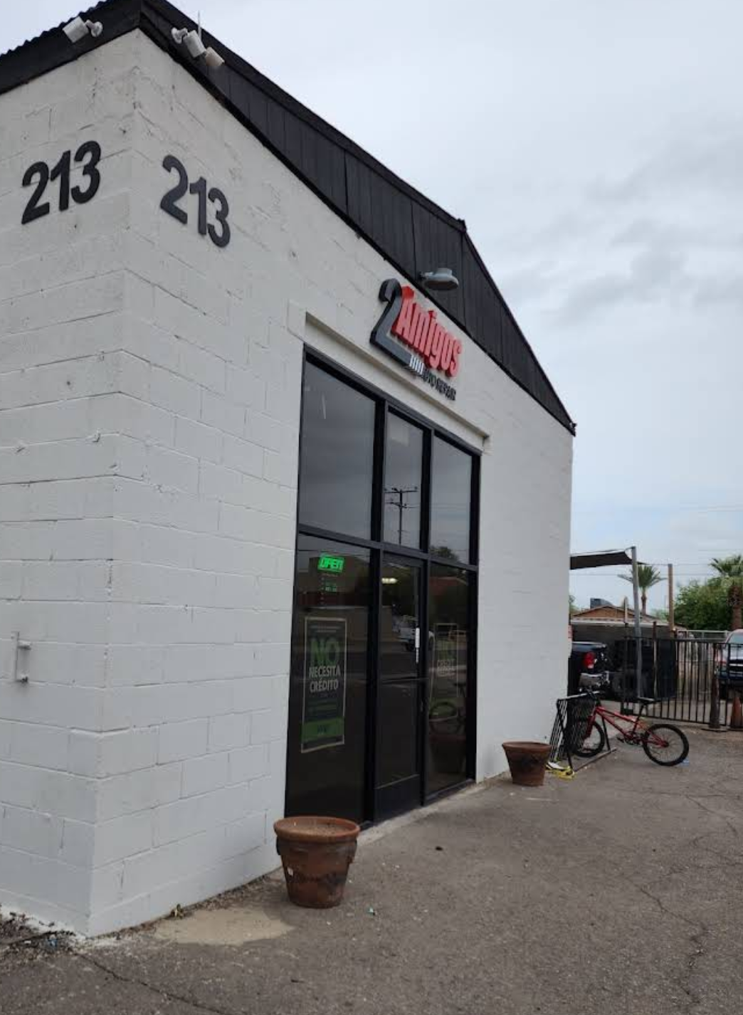 2 Amigos Auto Repair - Shop Exterior